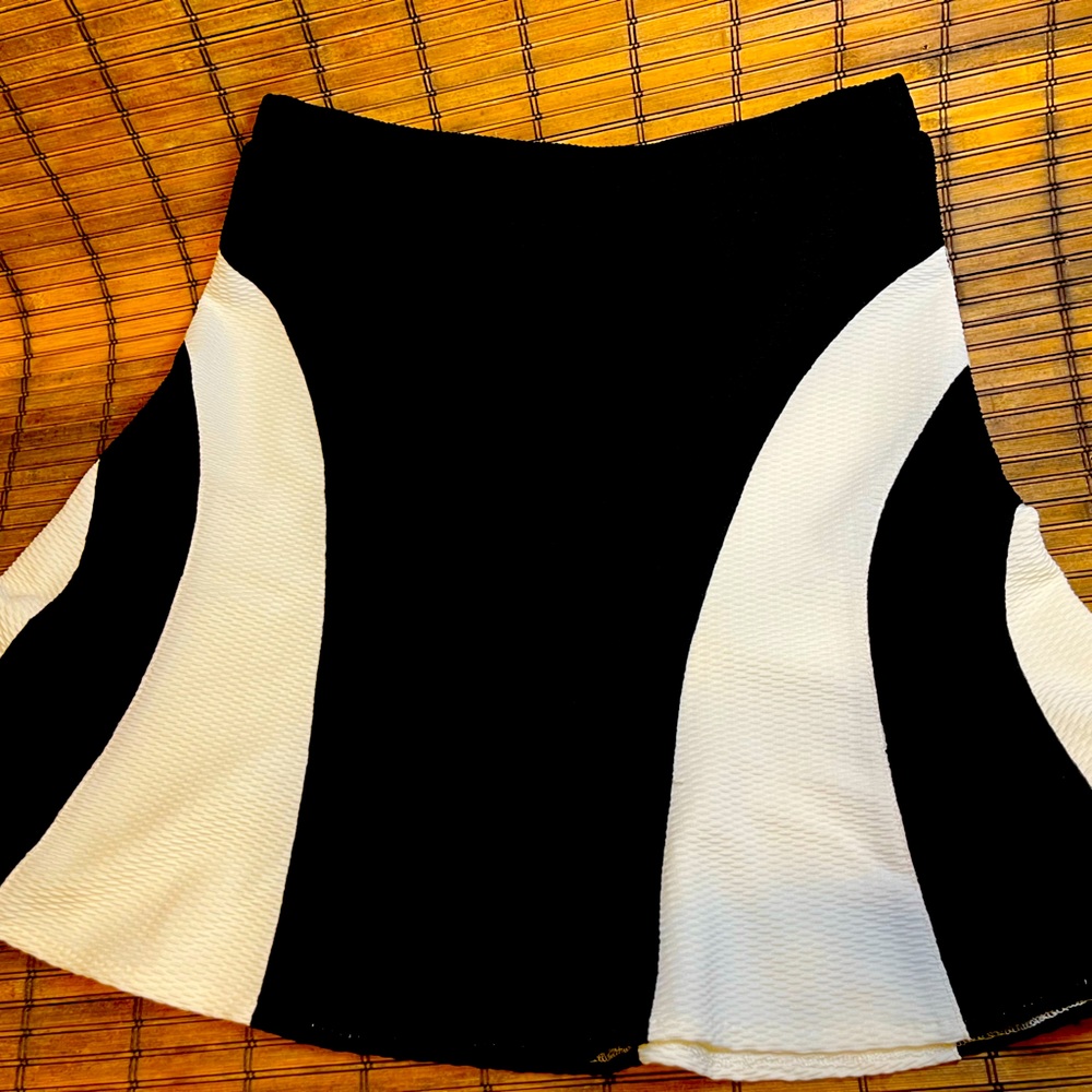 Spense black flair skirt